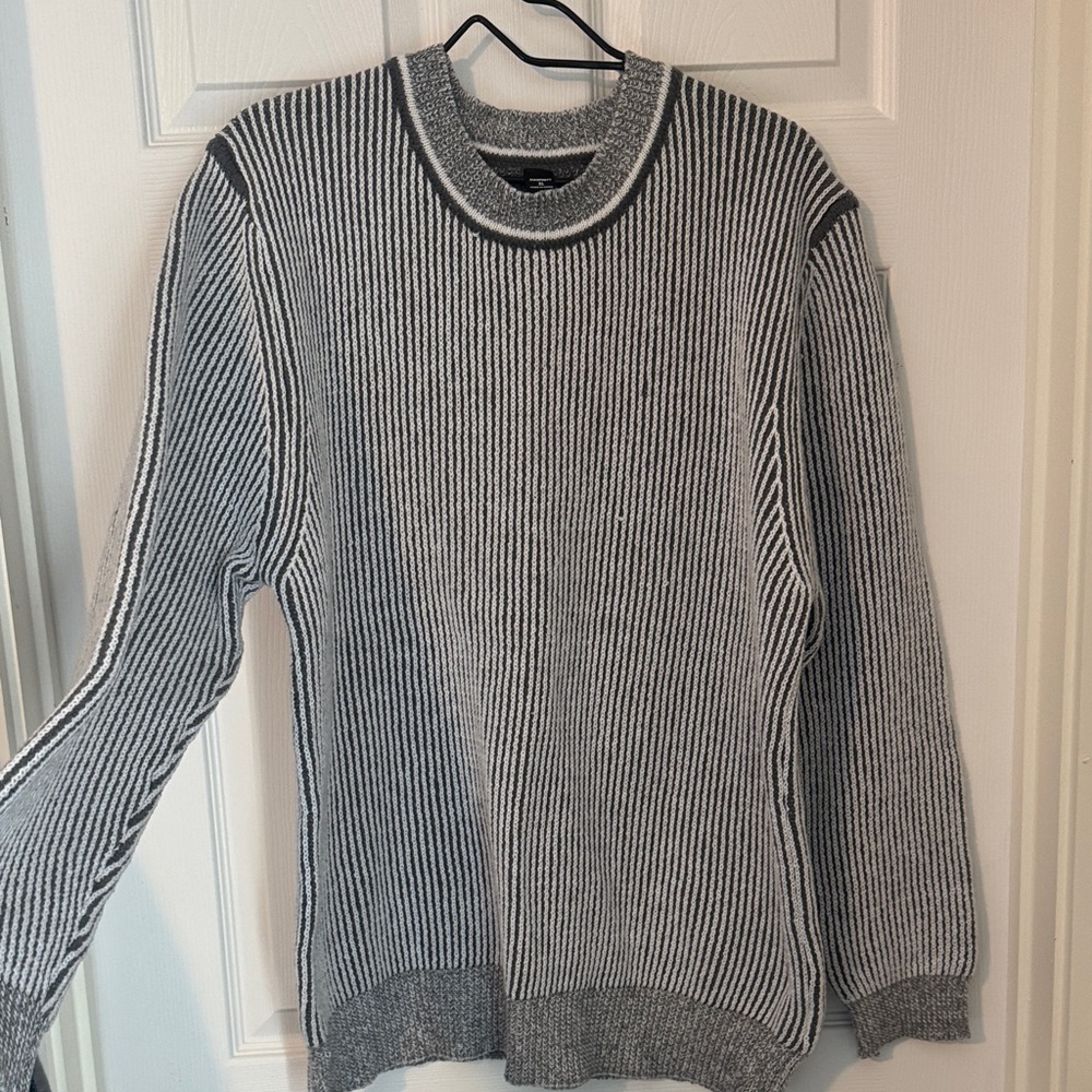 Men's Gray knit Sweater